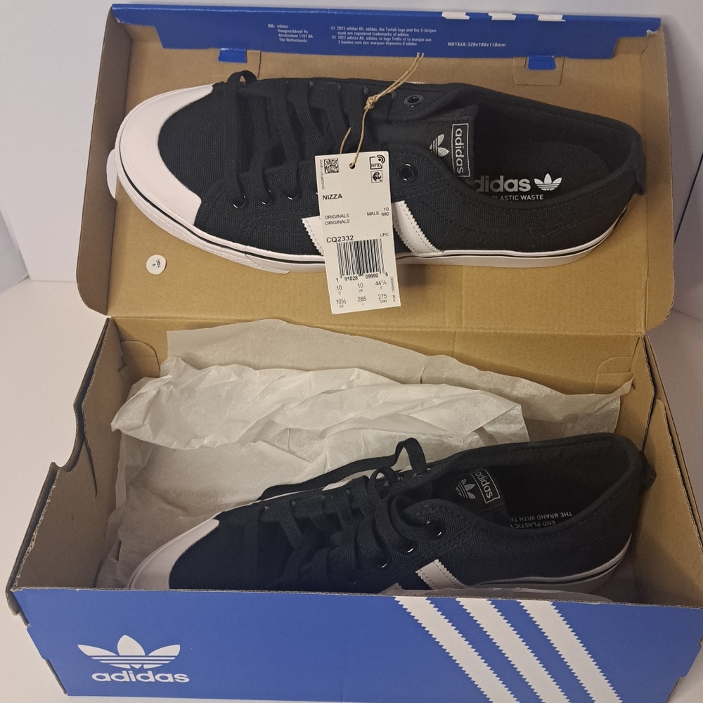 New mens Adidas size 10 1/2
